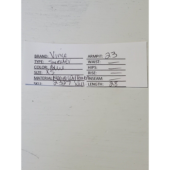 Vince Women’s Merino Blend Deep Navy V-Neck Sweater Size XS Quiet Luxury - Picture 2 of 11